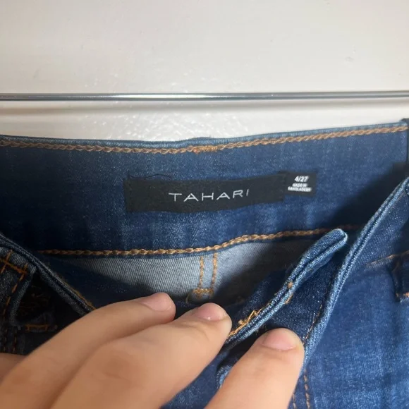 Tahari Womens Distressed Mid Rise Skinny Jeans NWT - Picture 3 of 6